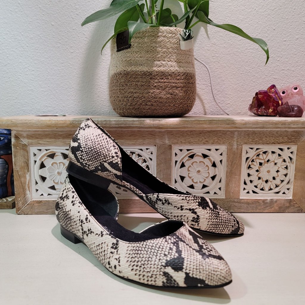 Walking Cradles Raya Snake Pointed Toe D'orsay Flats Slip On Shoes Sz 7ww Work